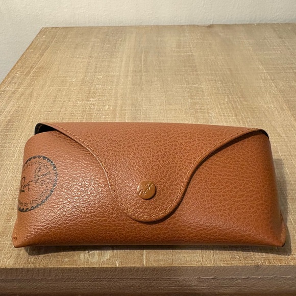 Ray-Ban
AVIATOR GRADIENT SUNGLASSES - Picture 7 of 15